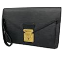 Epi Clutch Tasche von Louis Vuitton