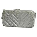 Cartera de hombro Chanel gris V-Stitch con cadena