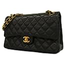 Sac à épaule en agneau noir Chanel