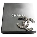 CHANEL  Pins & brooches T.  Metal - Chanel