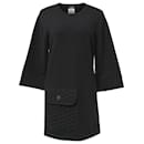 Robe à col rond mini Chanel en cachemire noir avec une poche