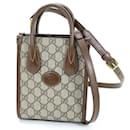 Bolsa de Ombro Gucci Interlocking G