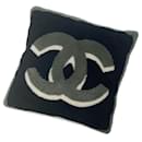 Coussin Chanel Coco Mark Mouton Cachemire