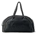 Bolso de hombro de cuero negro Chanel con cadena