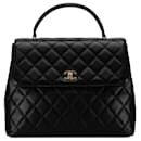 Sac à main Kelly en cuir d'agneau noir de Chanel