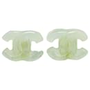 Boucles d'oreilles Chanel Coco Mark en or et vert avec clous