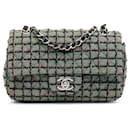 Chanel Mini Rectangulaire Vert Classique en Tweed