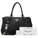 Schwarze Lederhandtasche Prada, Schultertasche