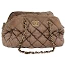 CHANEL Chain Hand Bag Leather Bubble Quilt Beige CC Auth bs16171 - Chanel