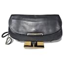 Clutch oversized de cuero D Charm de Christian Dior negra