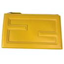 Gelbe Leder-Clutch von Fendi