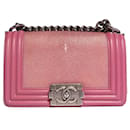 Bolsa Le Boy de couro rosa Chanel