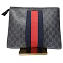 Pochette Gucci GG Supreme Web