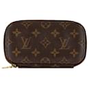 Trousse Blush PM Monogram Marron Louis Vuitton