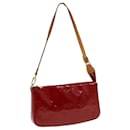 LOUIS VUITTON Vernis Pochette Accessoires Pouch Pomme D'amour M91577 Auth 83014 - Louis Vuitton