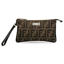 Braune Fendi Zucca Canvas Handgelenktasche