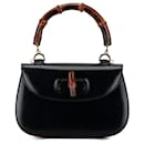 Bolso de noche de piel de ternera negra Gucci con bambú