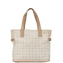 Sac tote GM de la nouvelle ligne de voyage Chanel