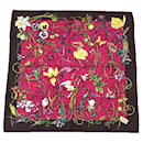 Foulard in seta con stampa Flora di Gucci