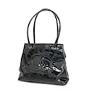 Borsa a spalla in pelle verniciata nera Chanel