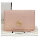 Porte-monnaie en cuir GG Marmont rose de Gucci