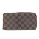 Louis Vuitton Damier Zippy Wallet