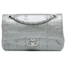 Chanel Argento Medio Pelle di Vitello Lucida Decorata con Borchie Doppio Flap Aereo