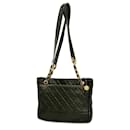 Bolso de hombro de piel de cordero negro Chanel