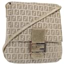 Bolsa de Ombro em Lona Zucchino FENDI Prata Auth 83685 - Fendi