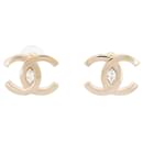 NINE CHANEL CC LOGO STRASS GOLD METAL EARRINGS BOX NEW EARRING - Chanel