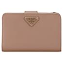 Portefeuille compact Saffiano Tan Prada