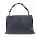 Bolsa Louis Vuitton Parnassea Capucines MM em azul marinho M94535