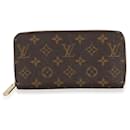 Louis Vuitton Monogram Canvas Zippy Wallet