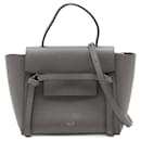 Sac ceinture en cuir de veau grainé nano, sac fourre-tout 3 façons, gris - Céline