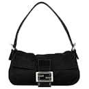 Borsa a spalla Fendi Baguette con fibbia FF nera