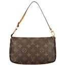 Pochette Accesorios en lona Monogram Louis Vuitton