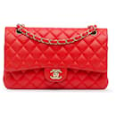 Sac à épaule double rabat moyen en agneau classique rouge Chanel