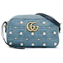 Bolsa transversal em denim azul Gucci Small GG Marmont com pérolas