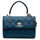 Borsa a tracolla Trendy CC in pelle di agnello blu Chanel Small