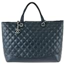 Chanel Matelassé Lammleder Tote Bag mit Coco-Logo