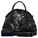 Prada Camouflage Nieten Nylon-Leder-Handtasche