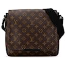 Louis Vuitton Marrom Monograma Macassar District PM