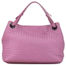 Tote Bella Intrecciato en rose de Bottega Veneta