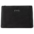 Clutch de couro preto Burberry