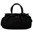 Bolso de satchel negro Prada Tessuto con lazo