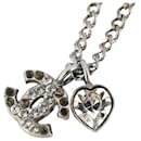 Collana Chanel con motivo a cuore Coco Mark