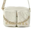 Sac à épaule en cuir blanc Chanel