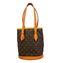 Borsa Tote Monogram Bucket PM di Louis Vuitton