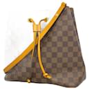 Bolsa de Ombro NeoNoe Damier da Louis Vuitton