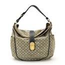 Bolsa de Ombro Monogram Idylle Romance da Louis Vuitton